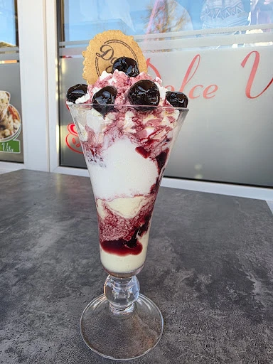 dolce vita eis und pizza  photo 10