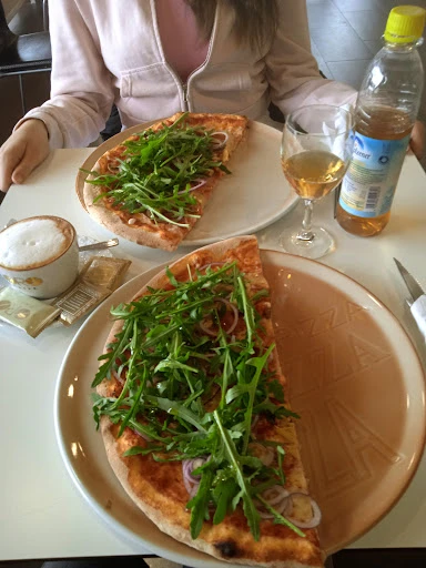 dolce vita eis und pizza  photo 7