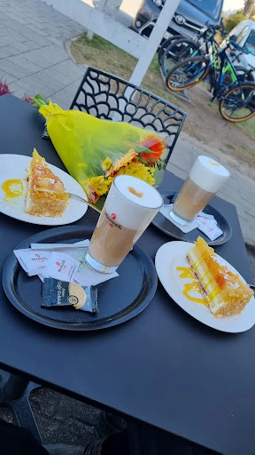 dolce vita eis und pizza  photo 4